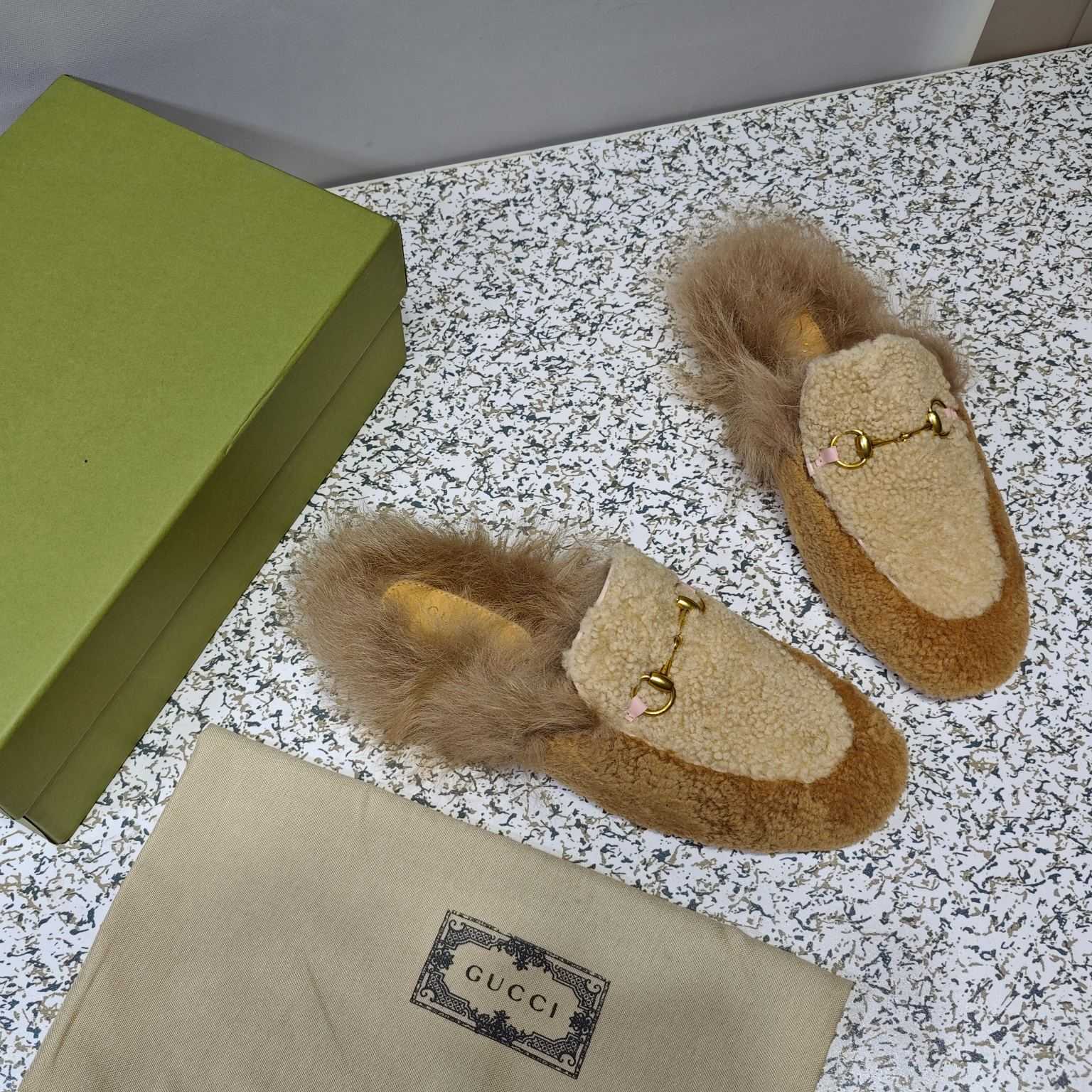 Gucci Shearling Slip - 