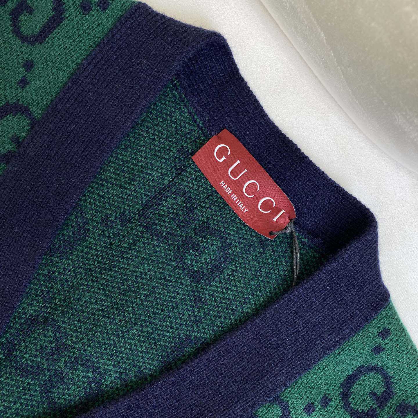 Gucci GG Degradé Wool Jacquard Cardigan - PerfectKickZ