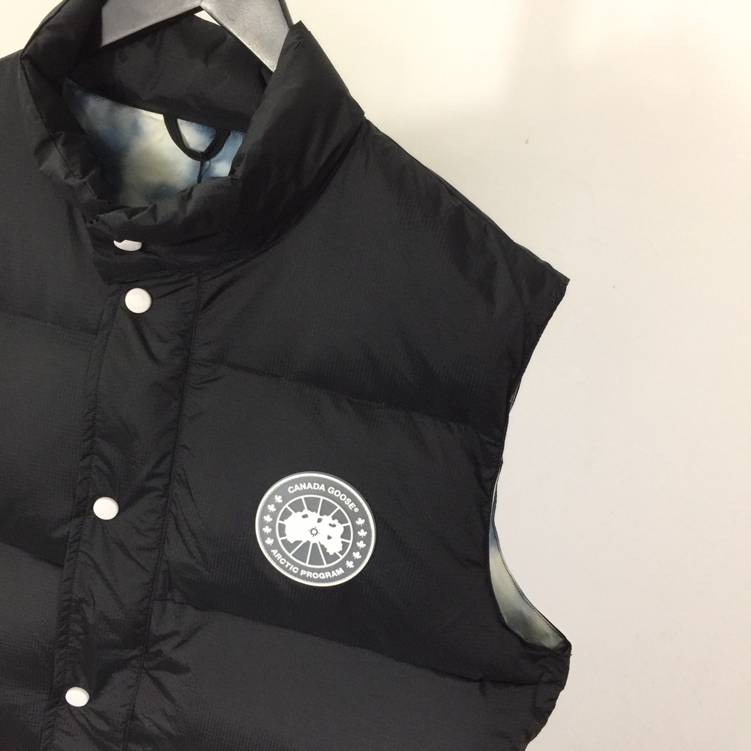 Canada Goose Down Vest - PerfectKickZ