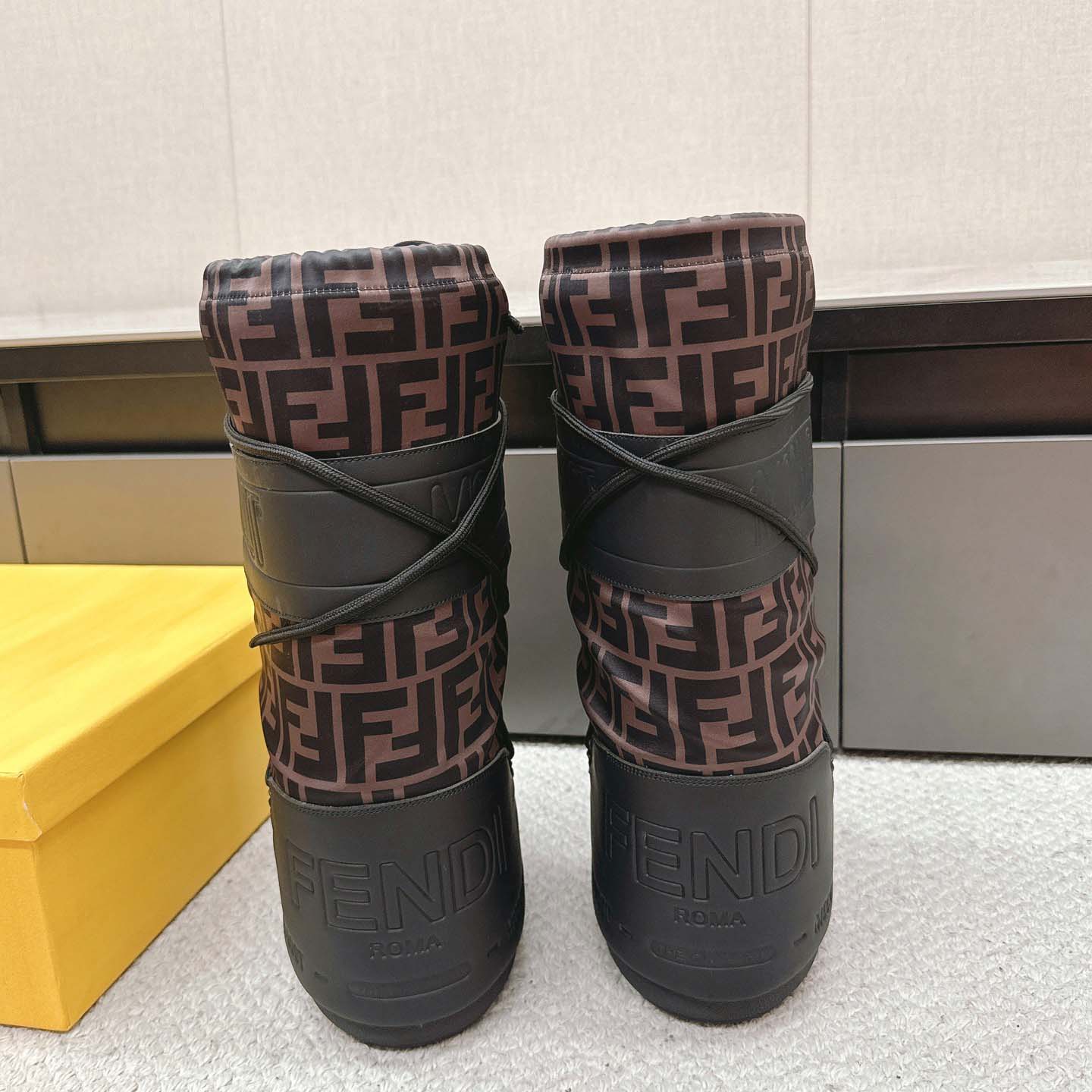 Fendi FF Motif Moon Boots - 
