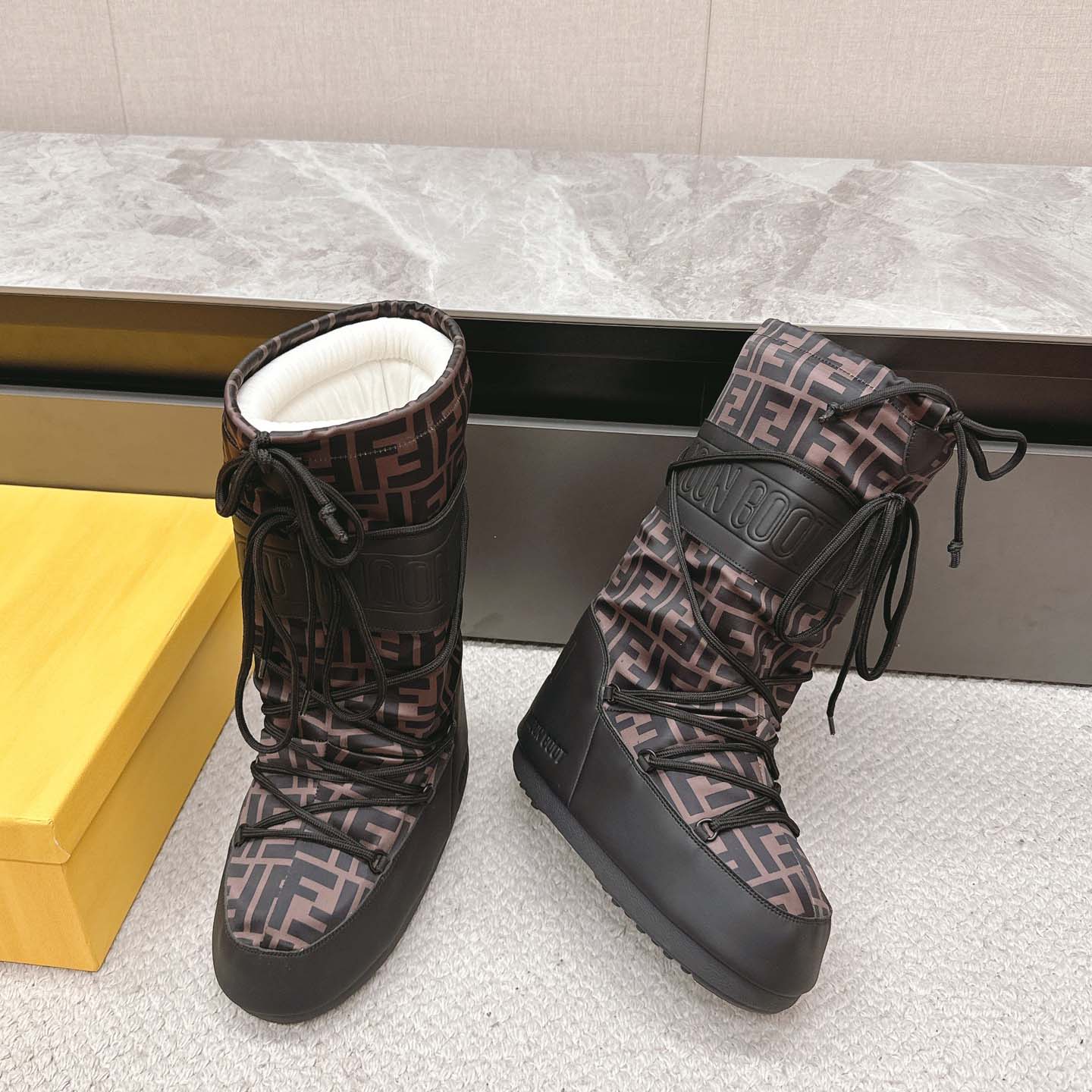 Fendi FF Motif Moon Boots - 