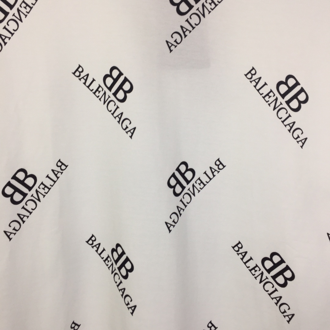 Balenciaga Logo T-Shirt - PerfectKickZ