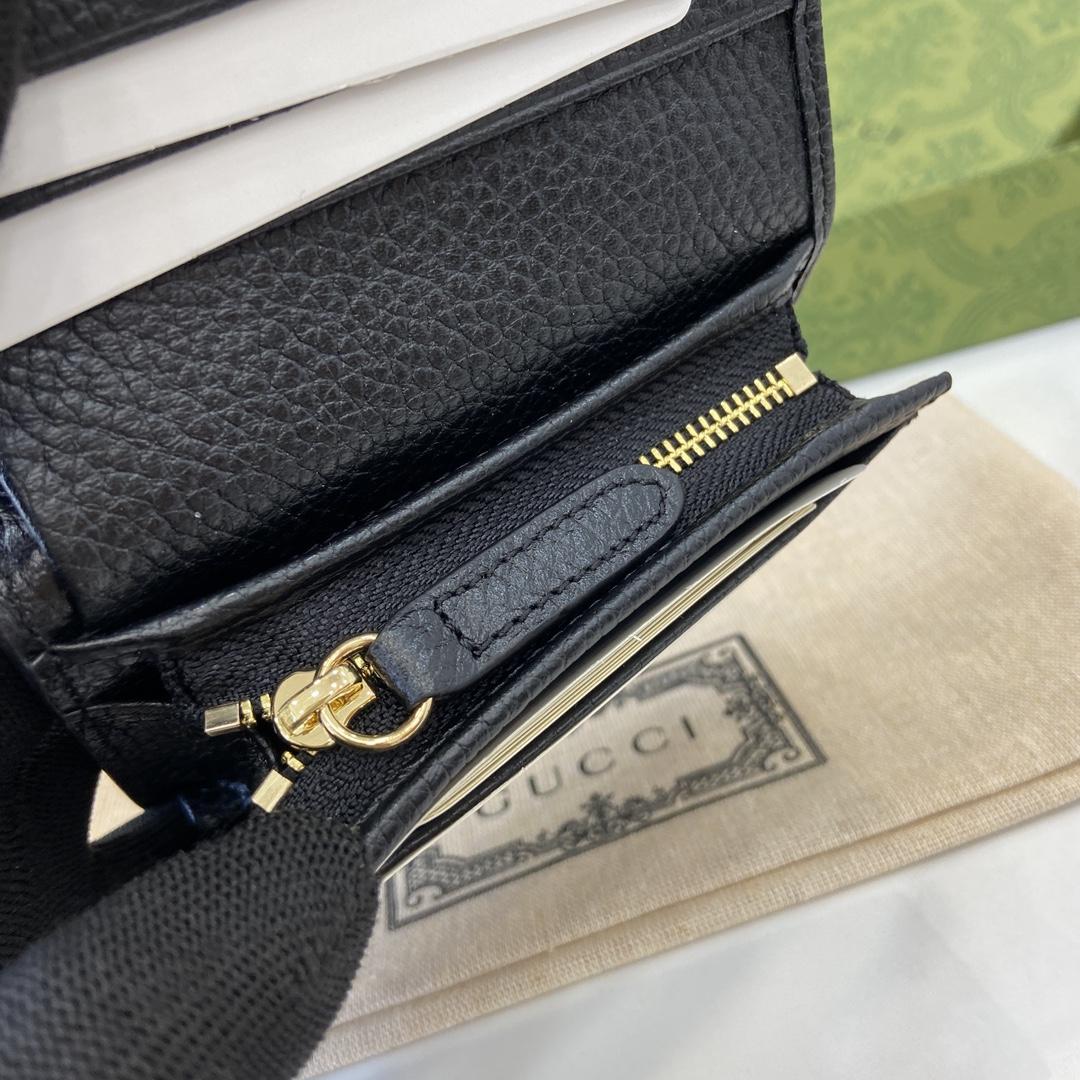 Gucci GG Emblem Mini Wallet - PerfectKickZ
