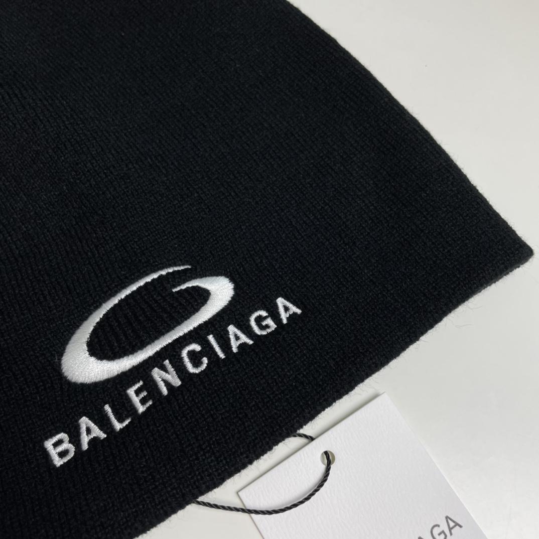 Balenciag Beanie  - PerfectKickZ