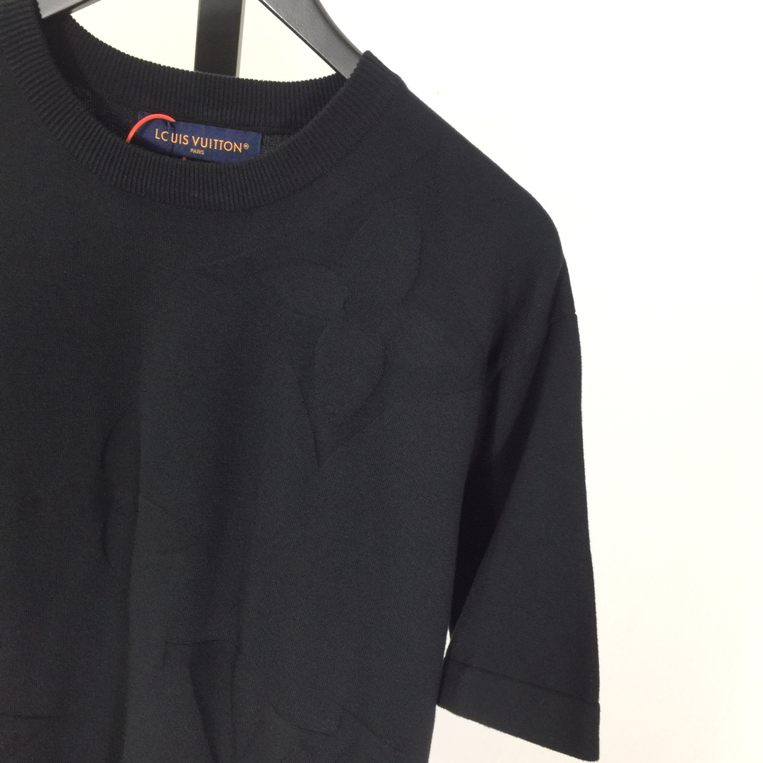 Louis Vuitton Monogram Short-Sleeved Cotton Crewneck   1AFYEY - 