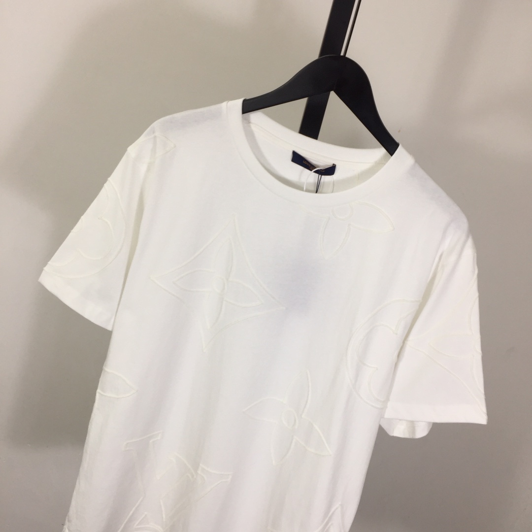 Louis Vuitton Monogram Embroidered Cotton T-Shirt   1AFYDE - PerfectKickZ