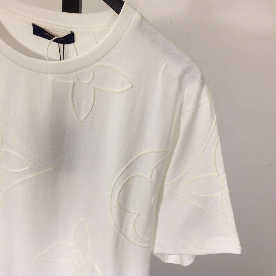 Louis Vuitton Monogram Embroidered Cotton T-Shirt   1AFYDE - PerfectKickZ