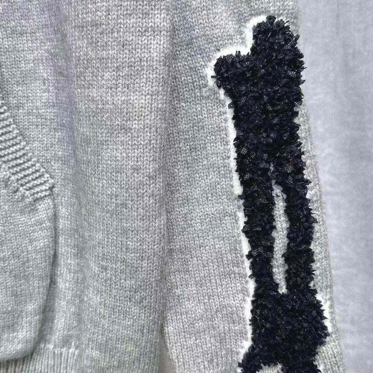 Amiri Bones Hoodie With Embroidered Logo - PerfectKickZ