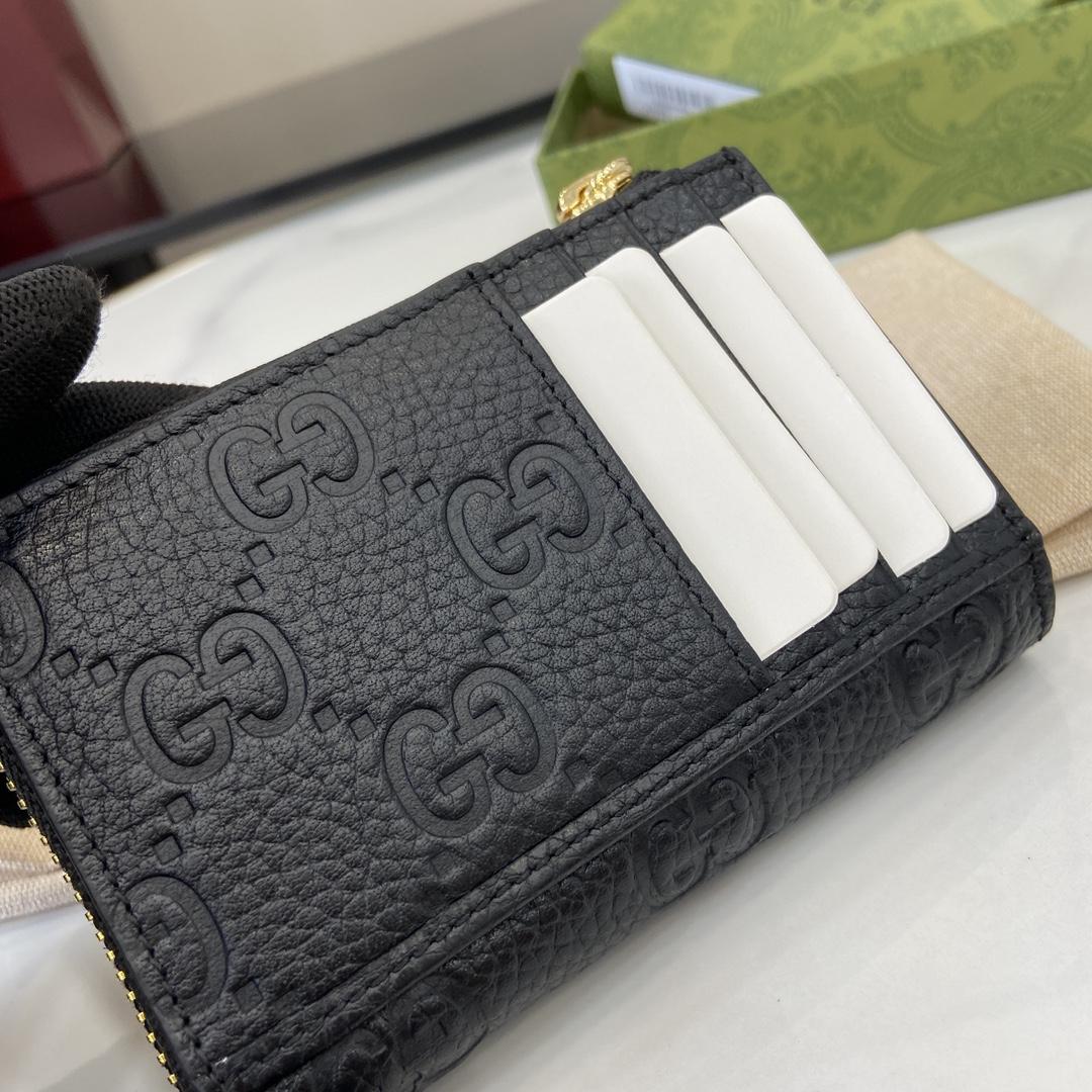 Gucci GG Emblem Zip Card Case  - PerfectKickZ