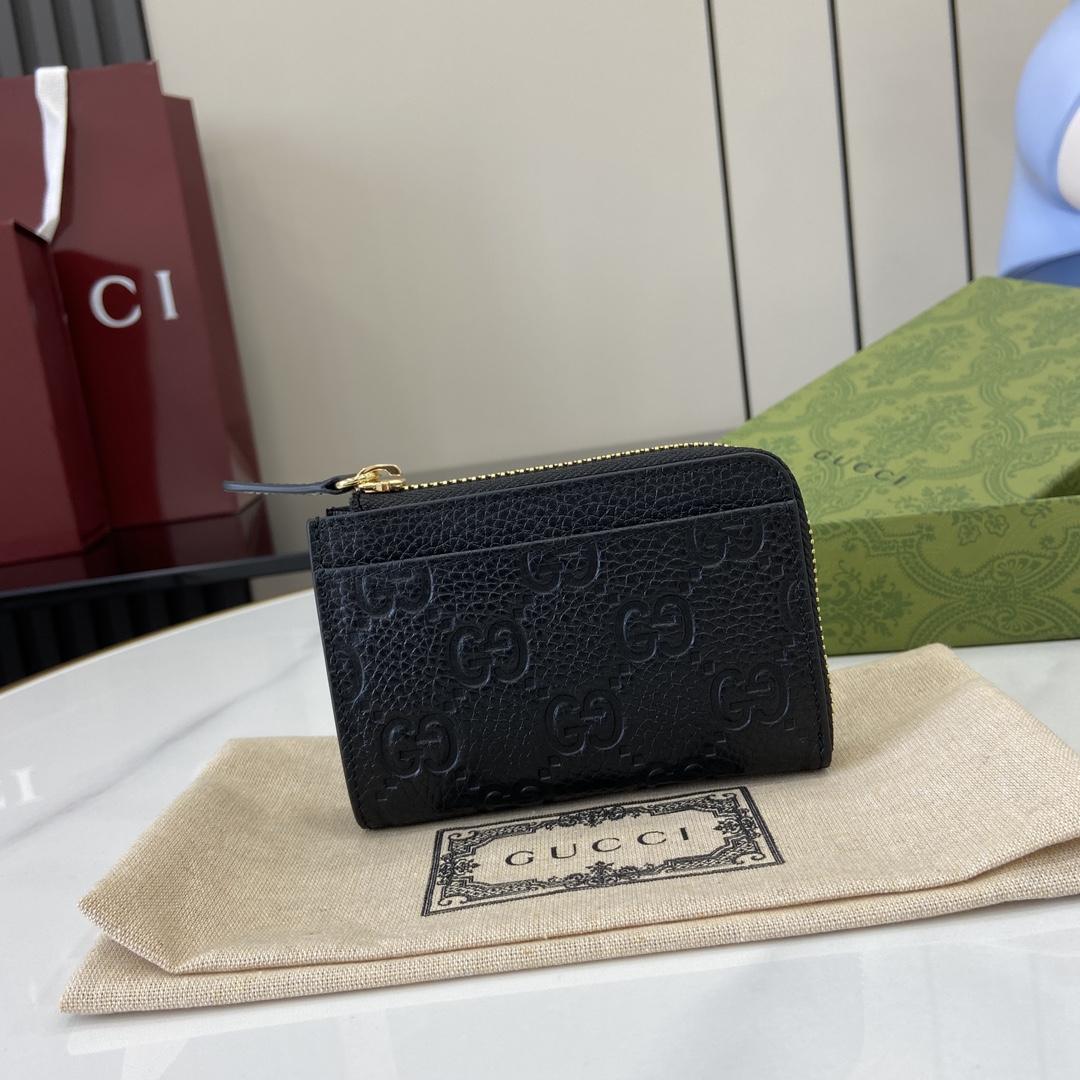 Gucci GG Emblem Zip Card Case  - PerfectKickZ