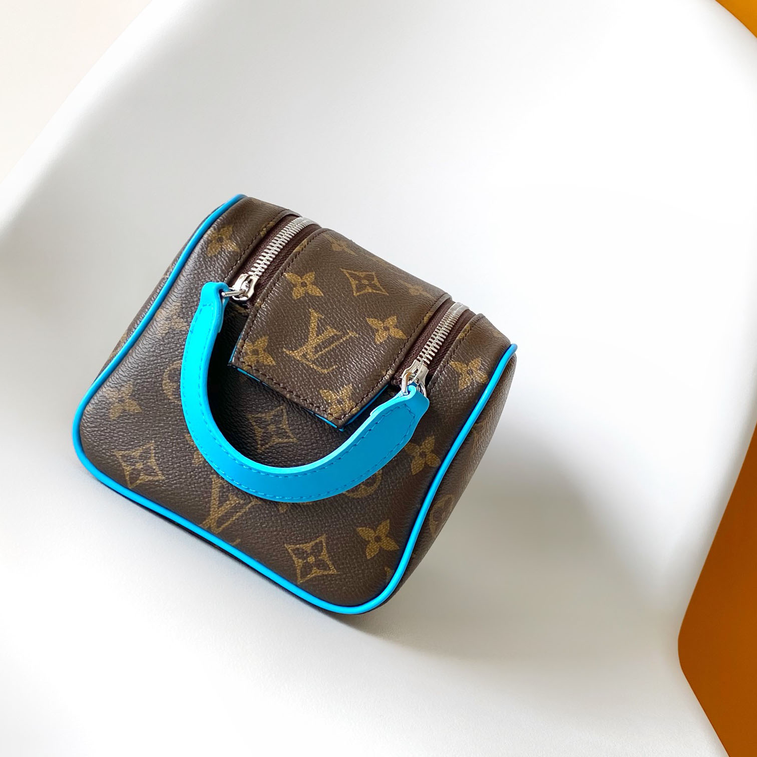Louis Vuitton Dopp Kit    M12638 - PerfectKickZ