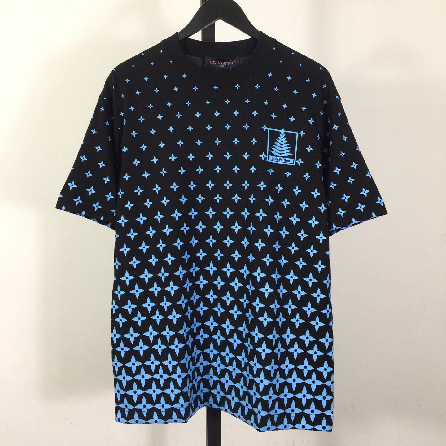 Louis Vuitton Logo T-Shirt - PerfectKickZ