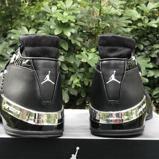 Jordan Air yordan 17 0G Low Black Chrome Sneaker    303891-004 - PerfectKickZ