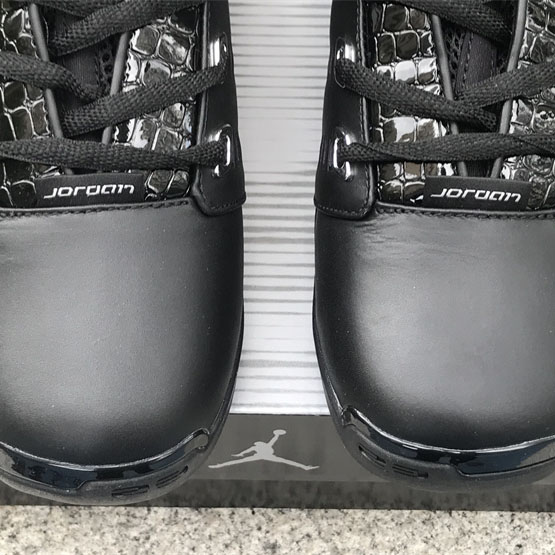 Jordan Air yordan 17 0G Low Black Chrome Sneaker    303891-004 - PerfectKickZ
