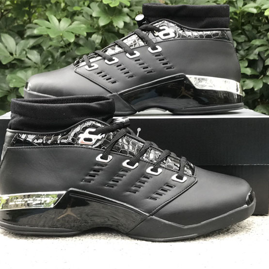Jordan Air yordan 17 0G Low Black Chrome Sneaker    303891-004 - 