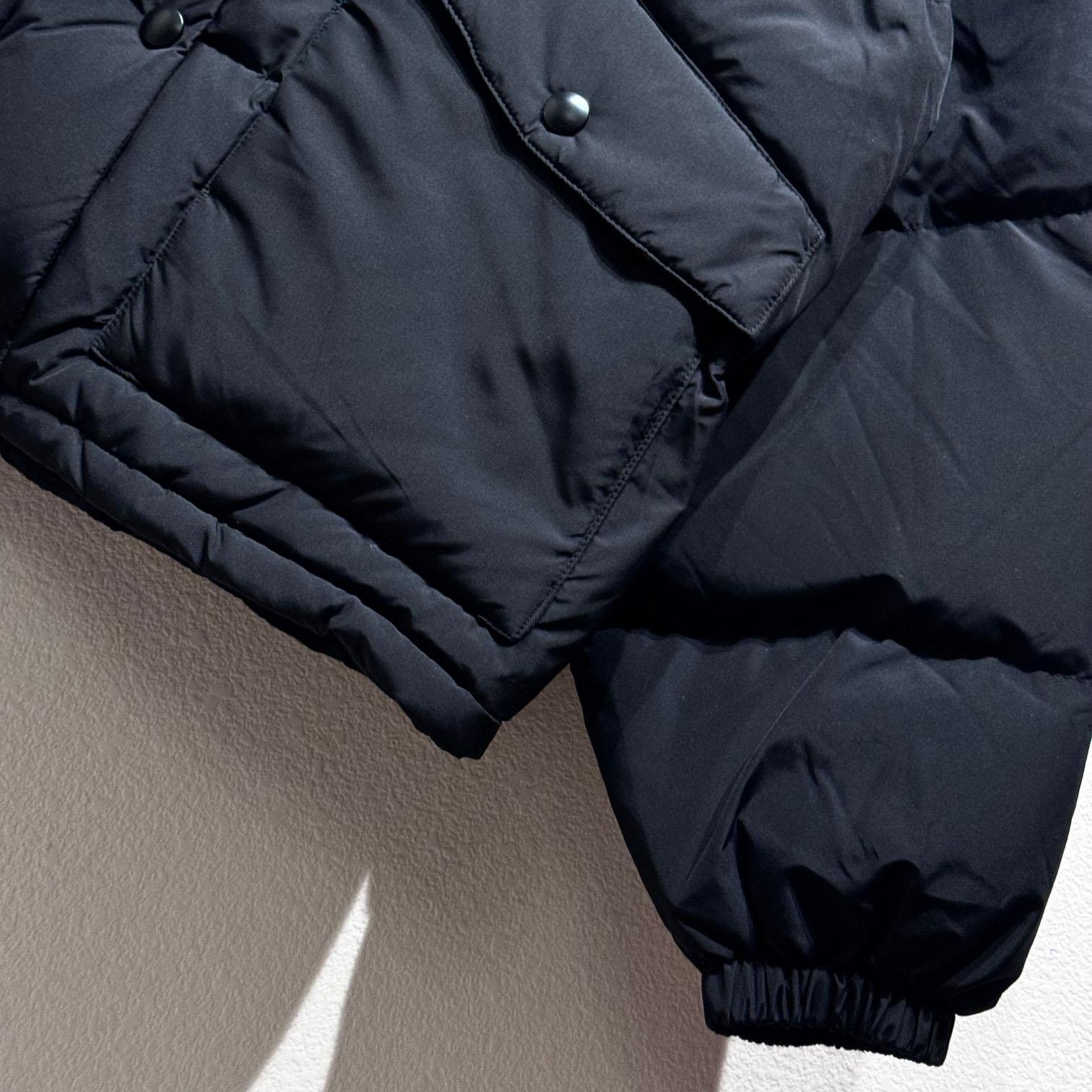 Miu Miu Cropped Down Jacket - 