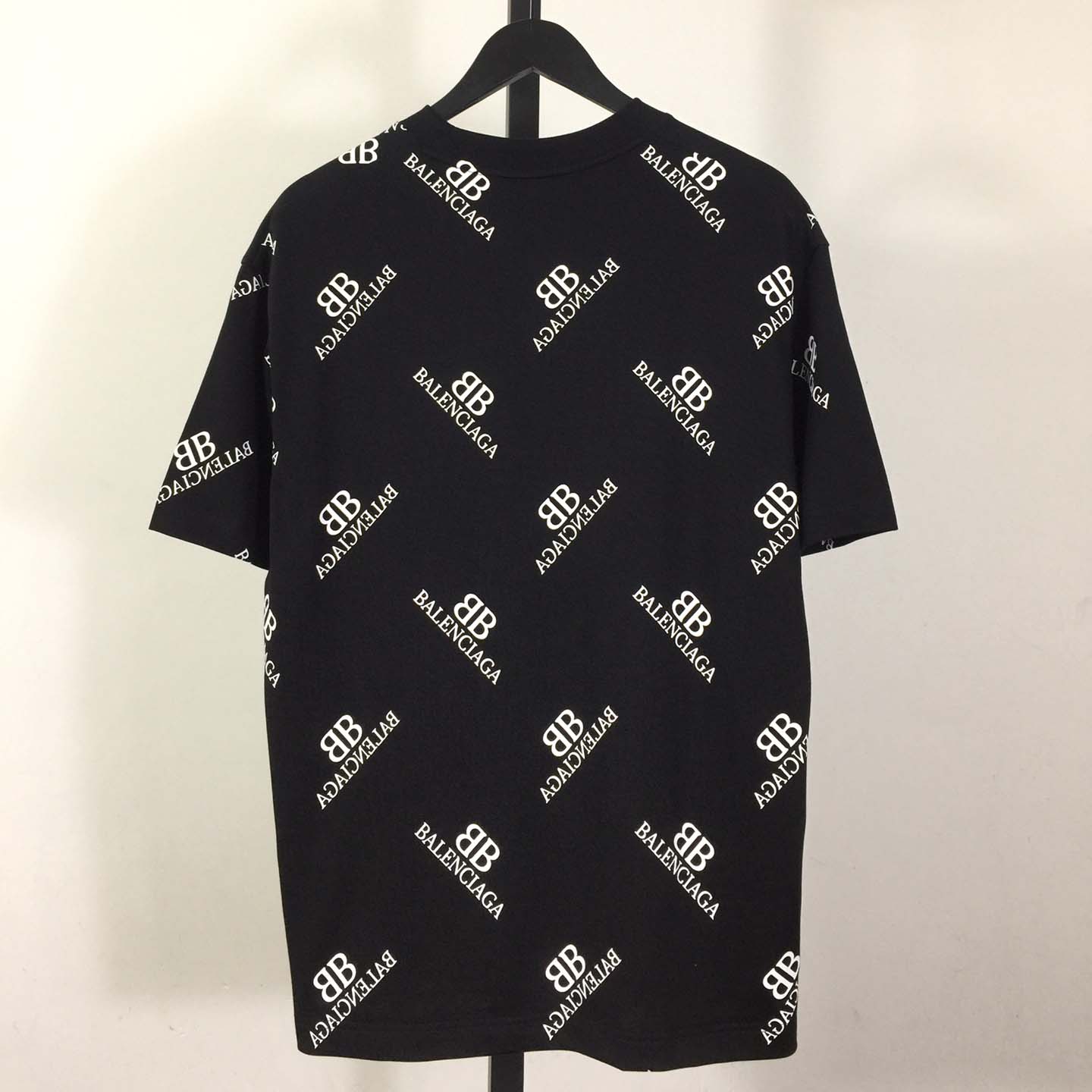 Balenciaga Logo T-Shirt - PerfectKickZ