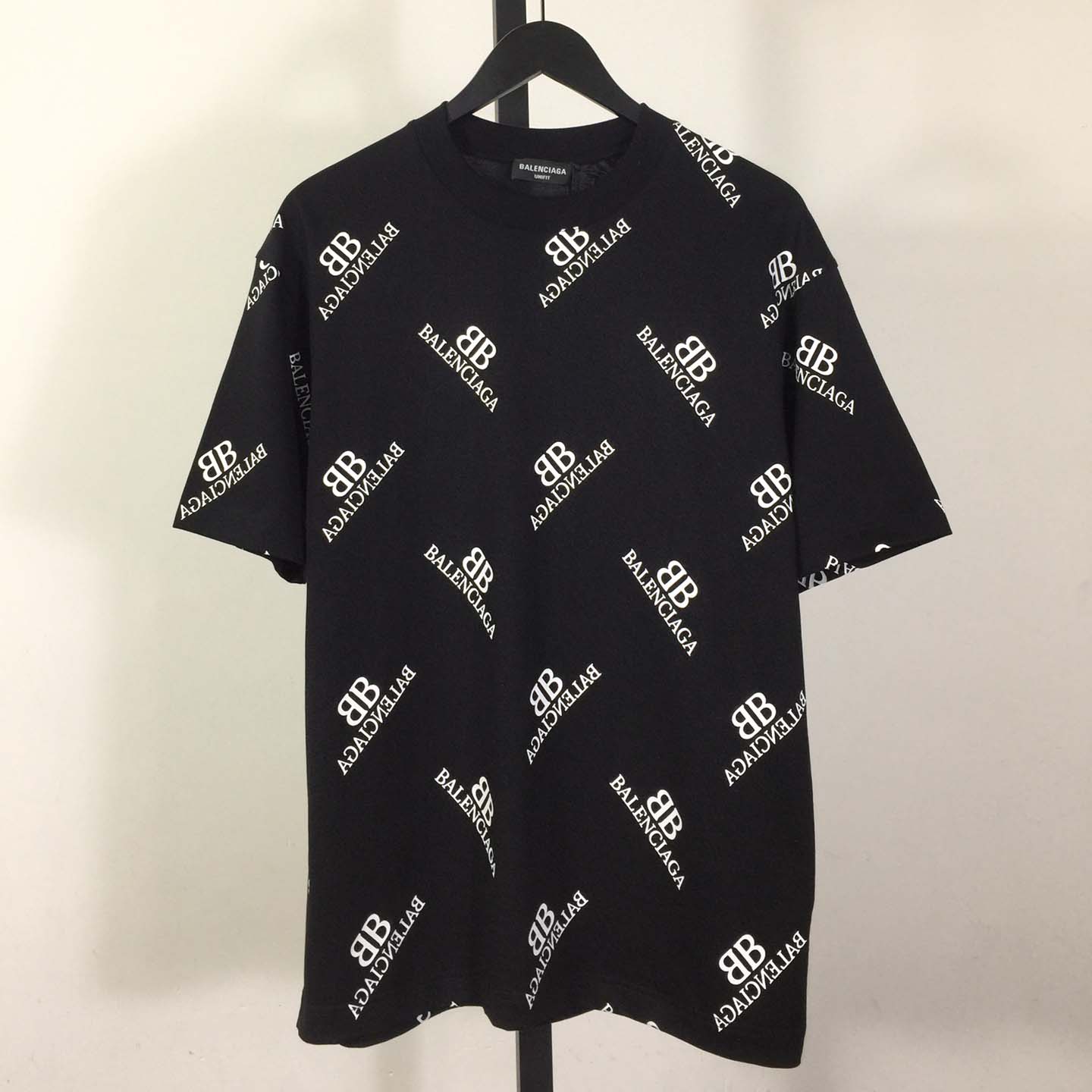 Balenciaga Logo T-Shirt - PerfectKickZ