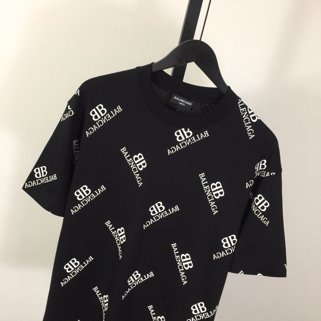Balenciaga Logo T-Shirt - PerfectKickZ