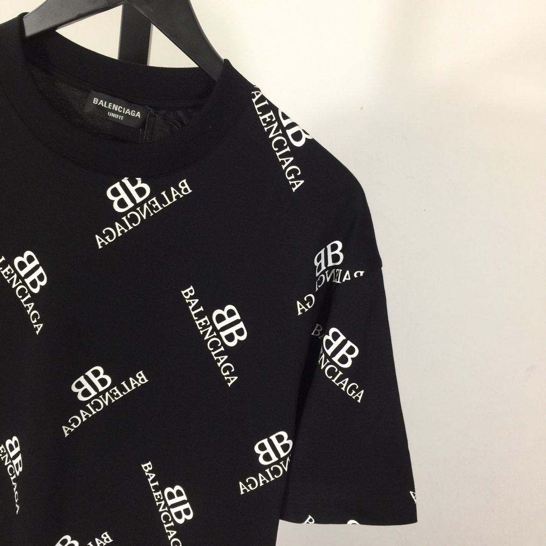 Balenciaga Logo T-Shirt - PerfectKickZ