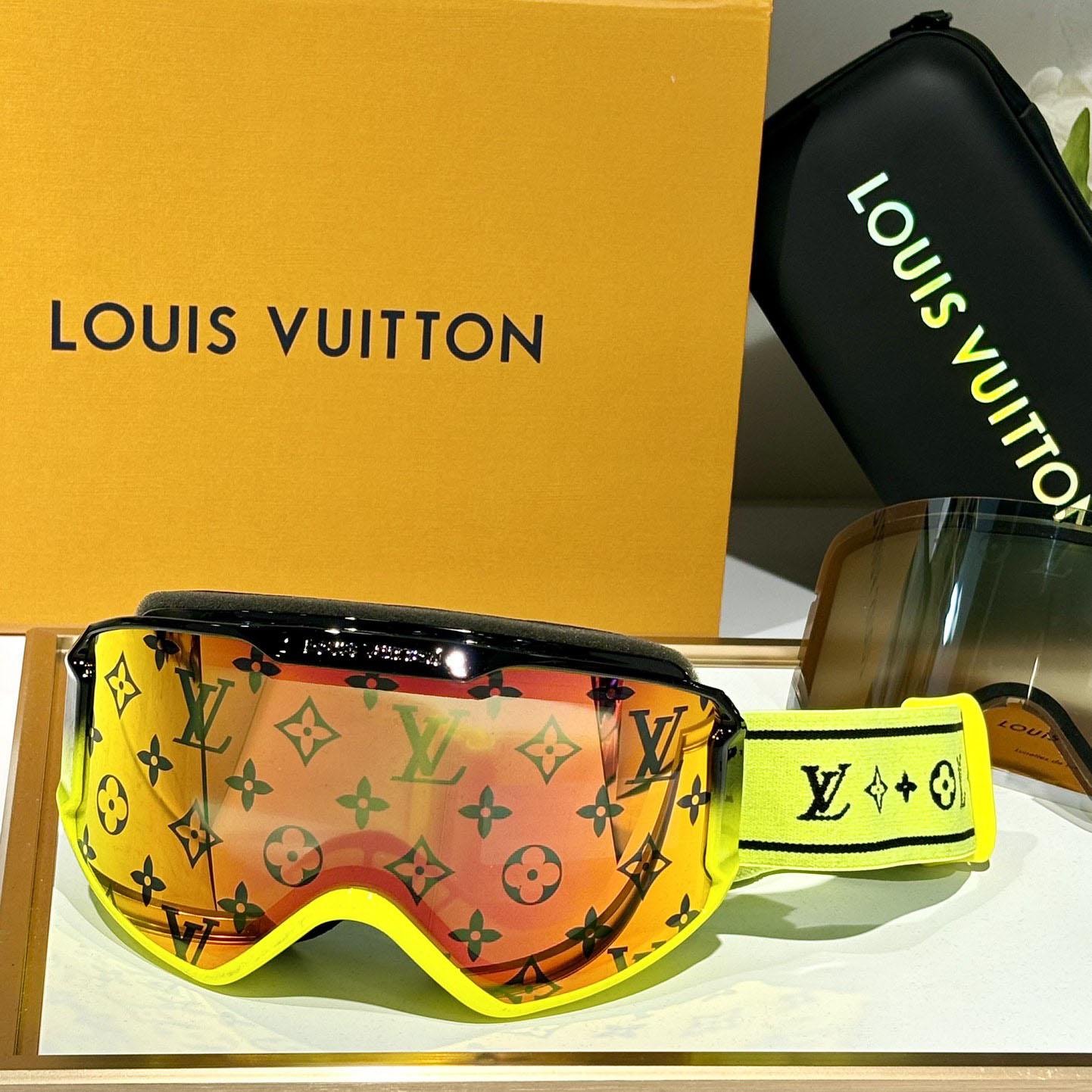 Louis Vuitton LV Snow Mask     - 