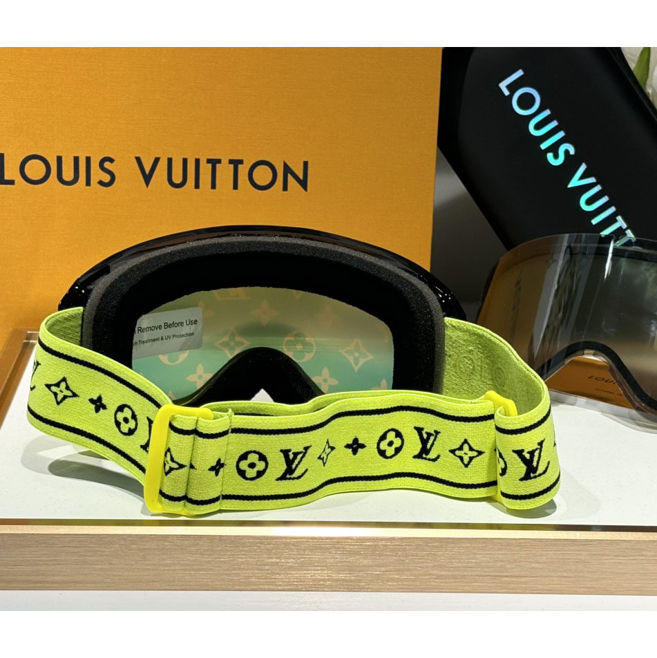 Louis Vuitton LV Snow Mask     - 