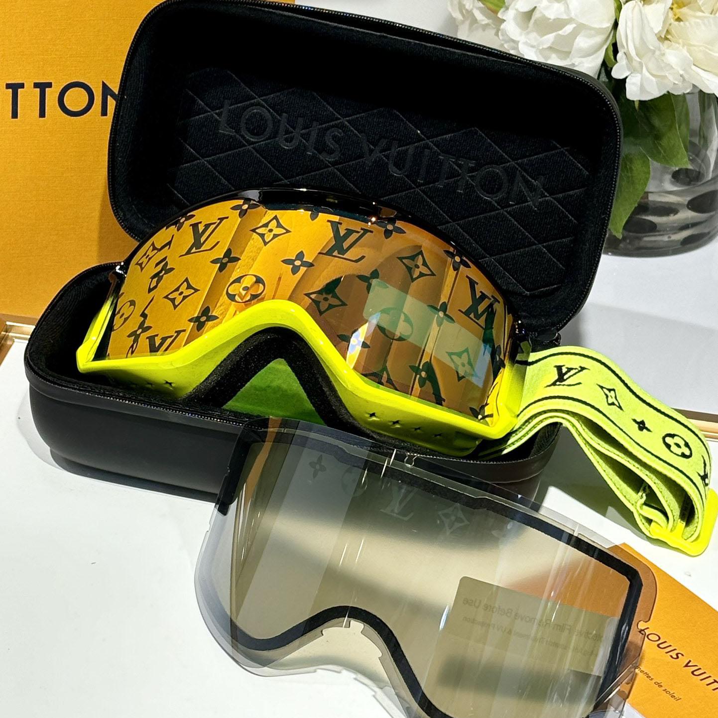 Louis Vuitton LV Snow Mask     - 