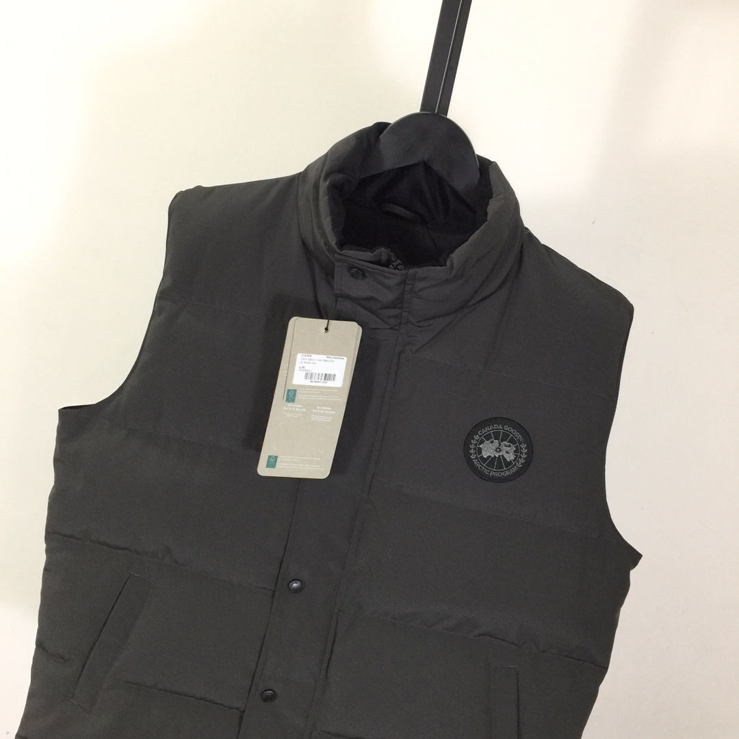 Canada Goose Black Label Down Vest - PerfectKickZ