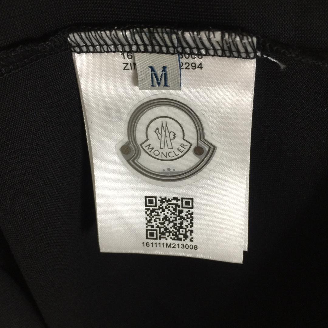 Moncler Logo T-Shirt - PerfectKickZ
