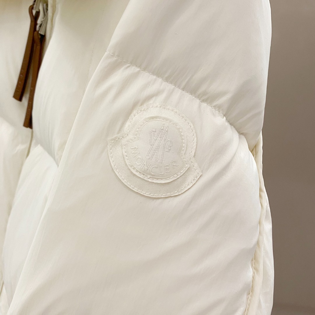 Moncler Jadeite Short Down Jacket - PerfectKickZ
