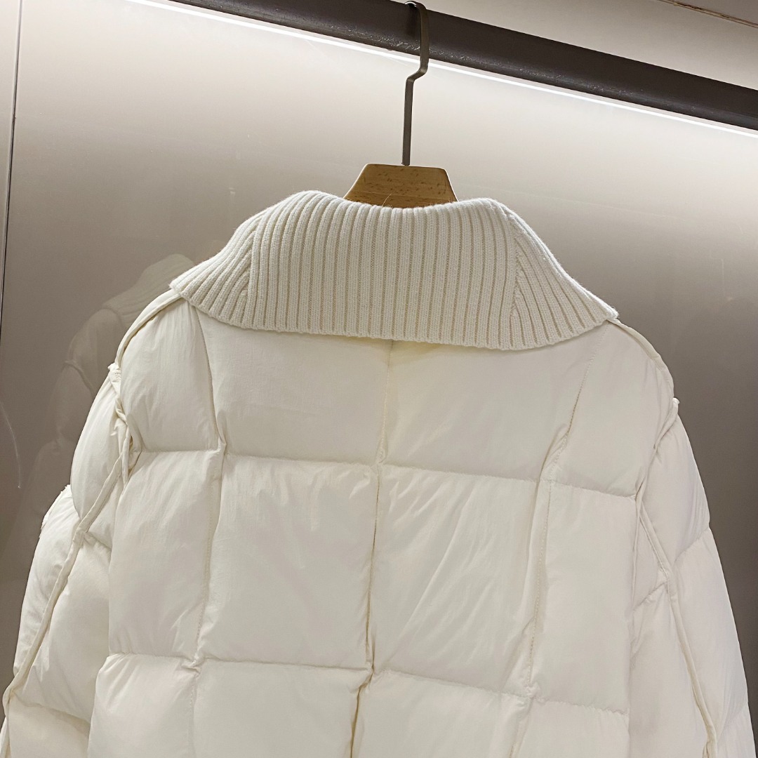 Moncler Jadeite Short Down Jacket - PerfectKickZ