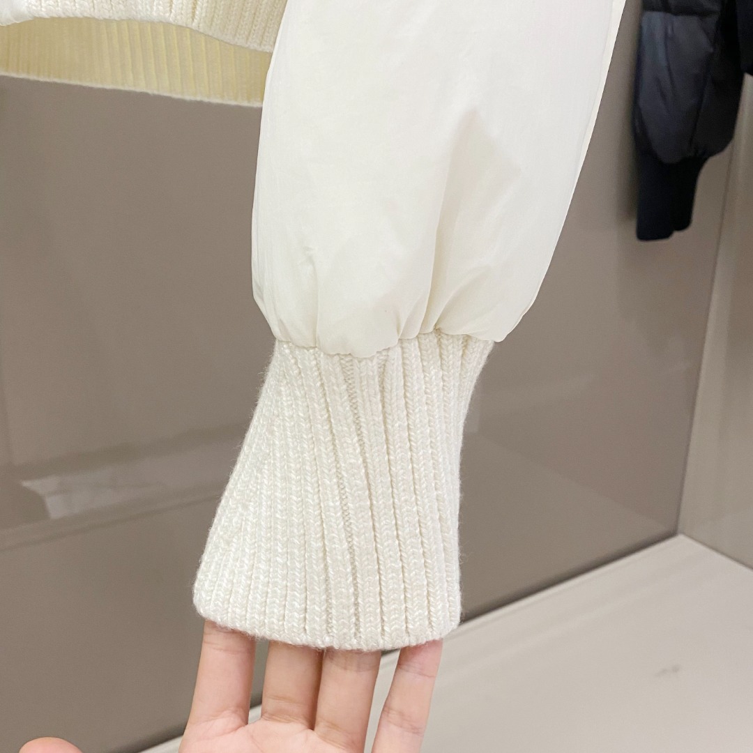 Moncler Jadeite Short Down Jacket - PerfectKickZ