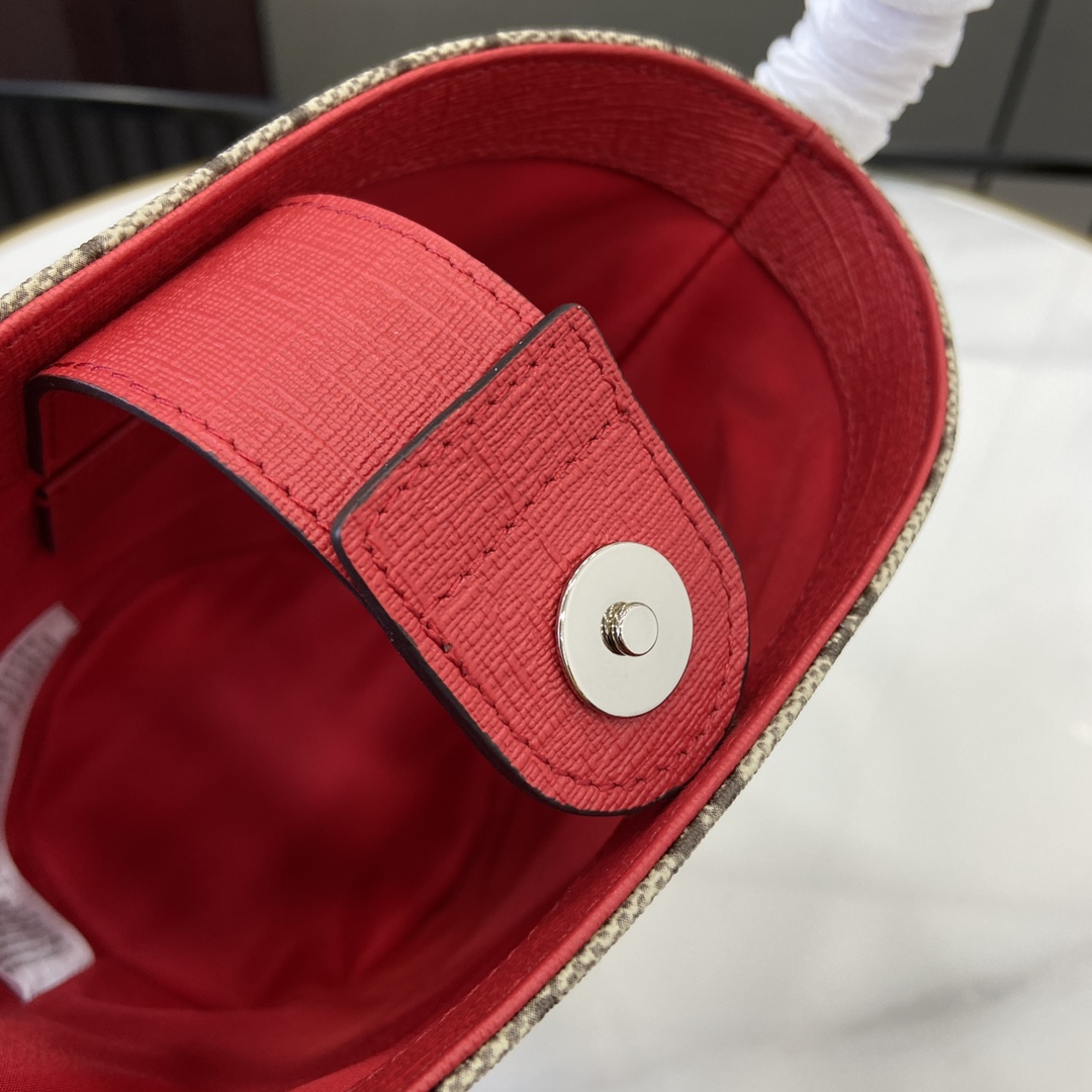 Gucci Children's Printed GG Bucket Bag  - PerfectKickZ