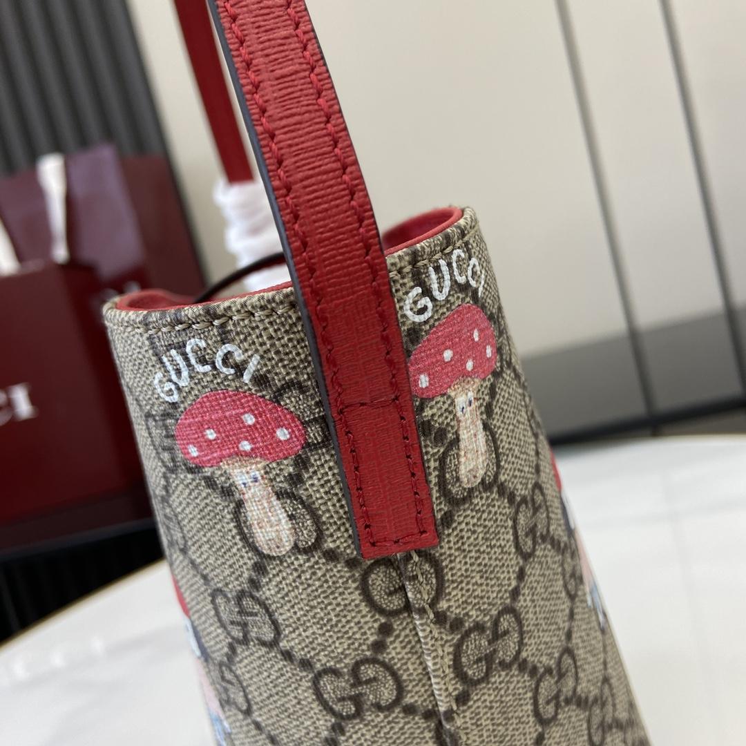 Gucci Children's Printed GG Bucket Bag  - PerfectKickZ