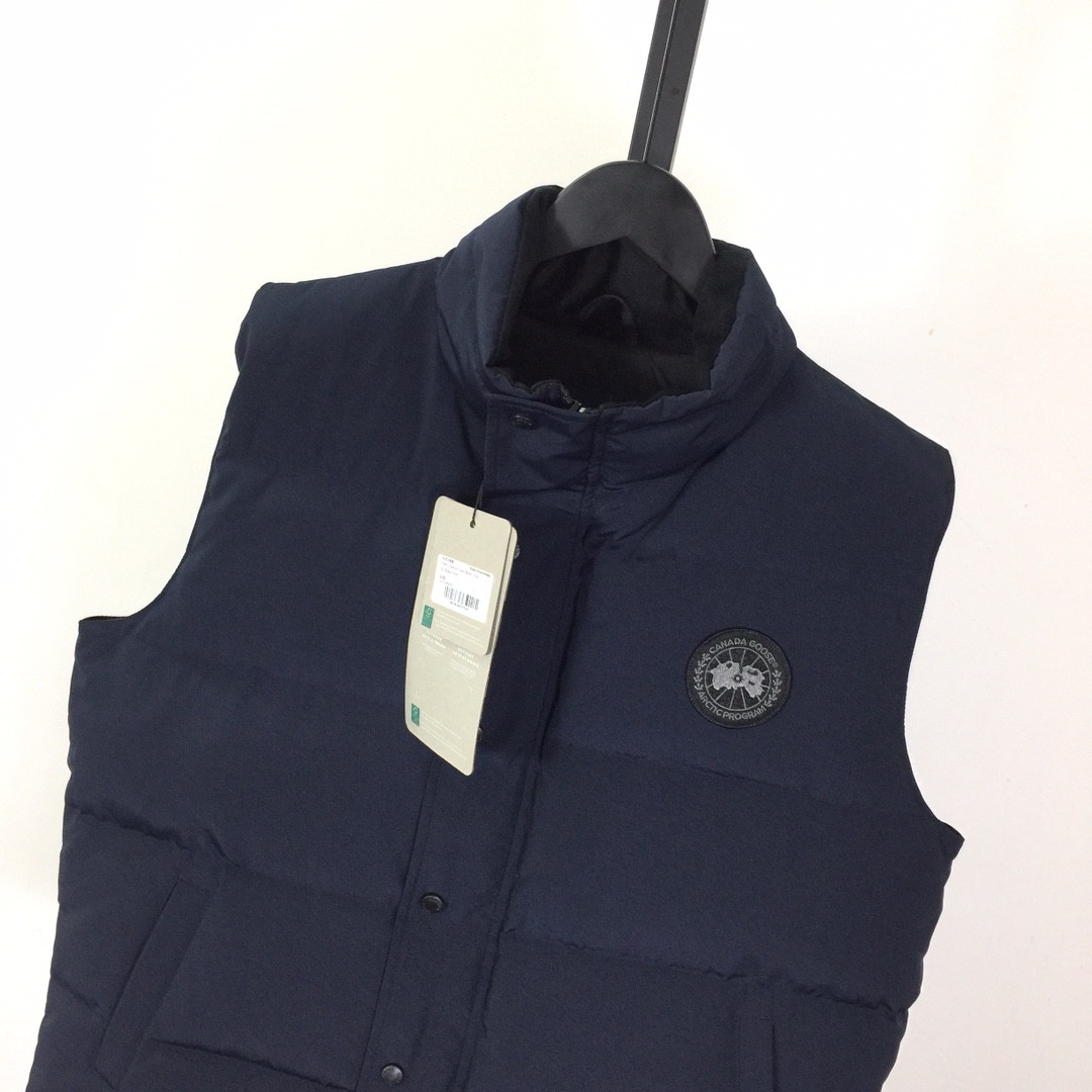Canada Goose Black Label Down Vest - PerfectKickZ