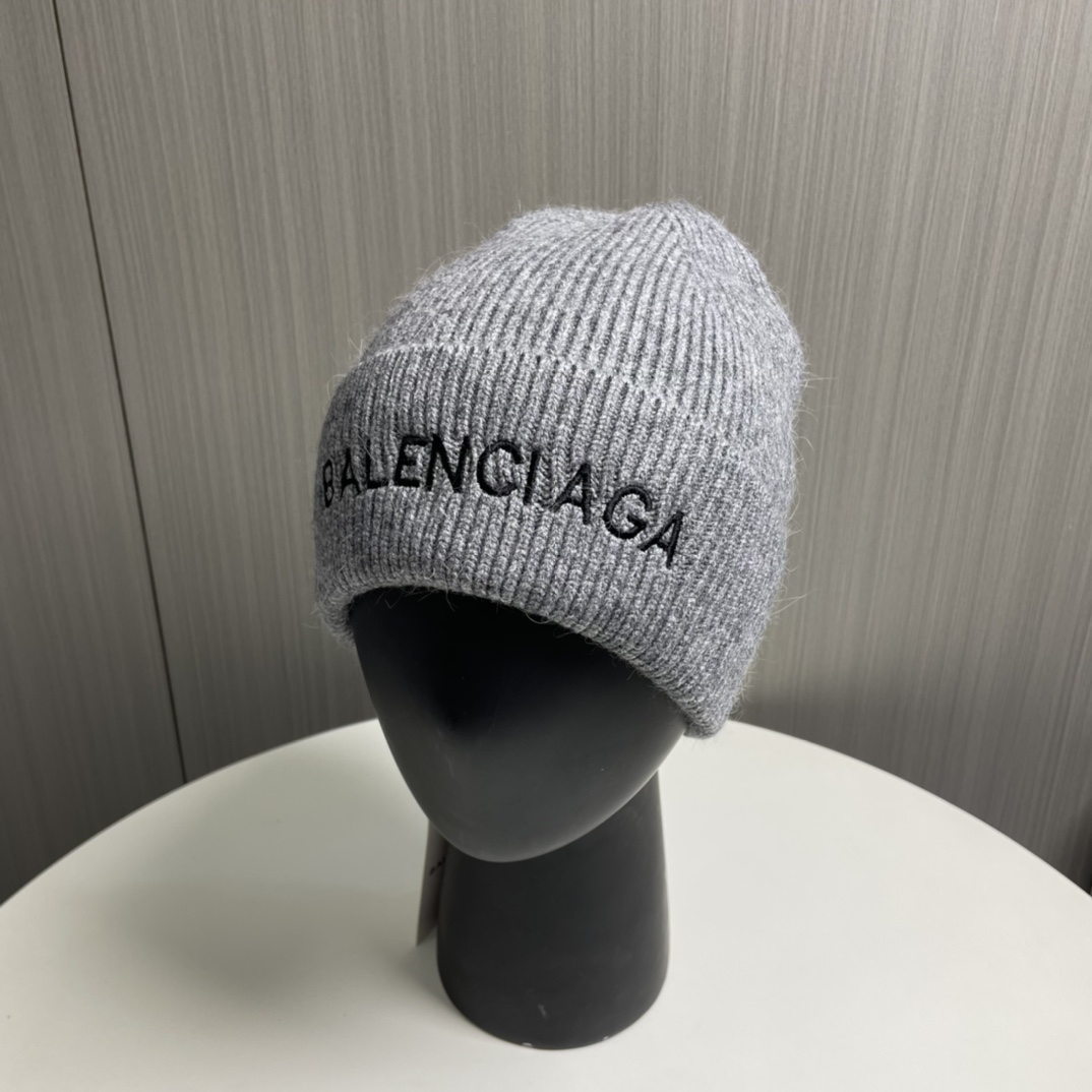 Balenciag Beanie  - PerfectKickZ