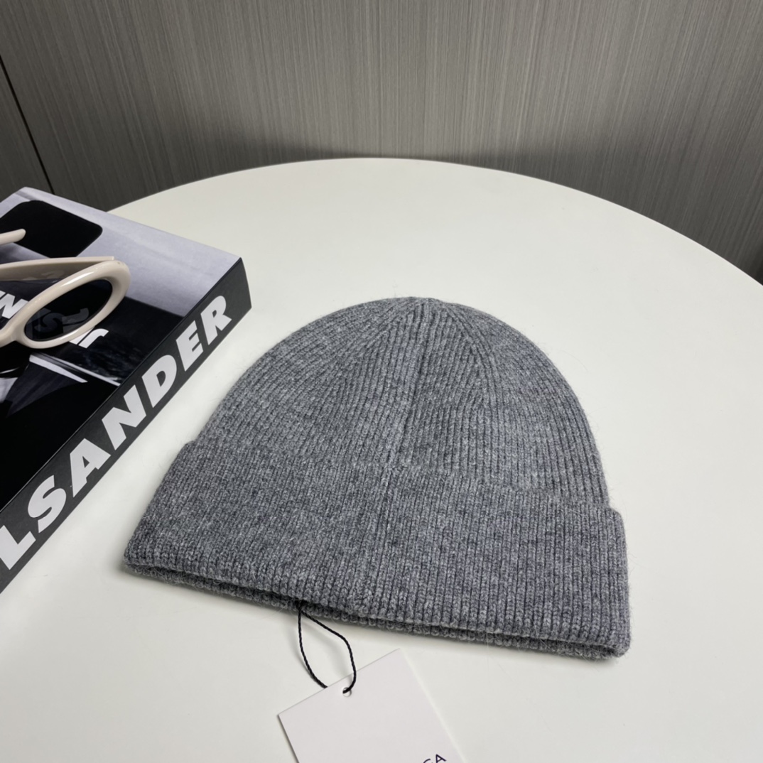 Balenciag Beanie  - PerfectKickZ