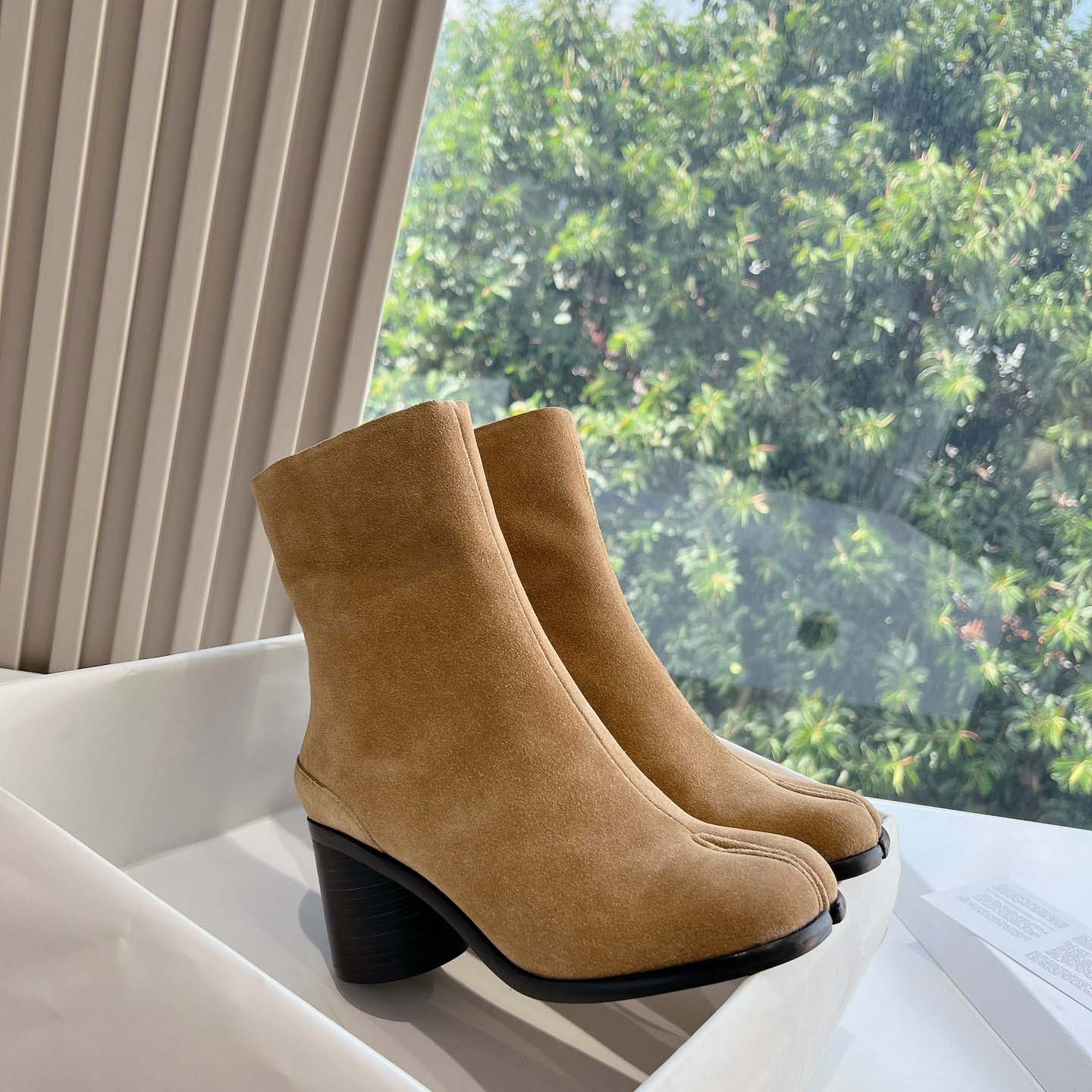 Maison Margiela Tabi Ankle Boots - PerfectKickZ