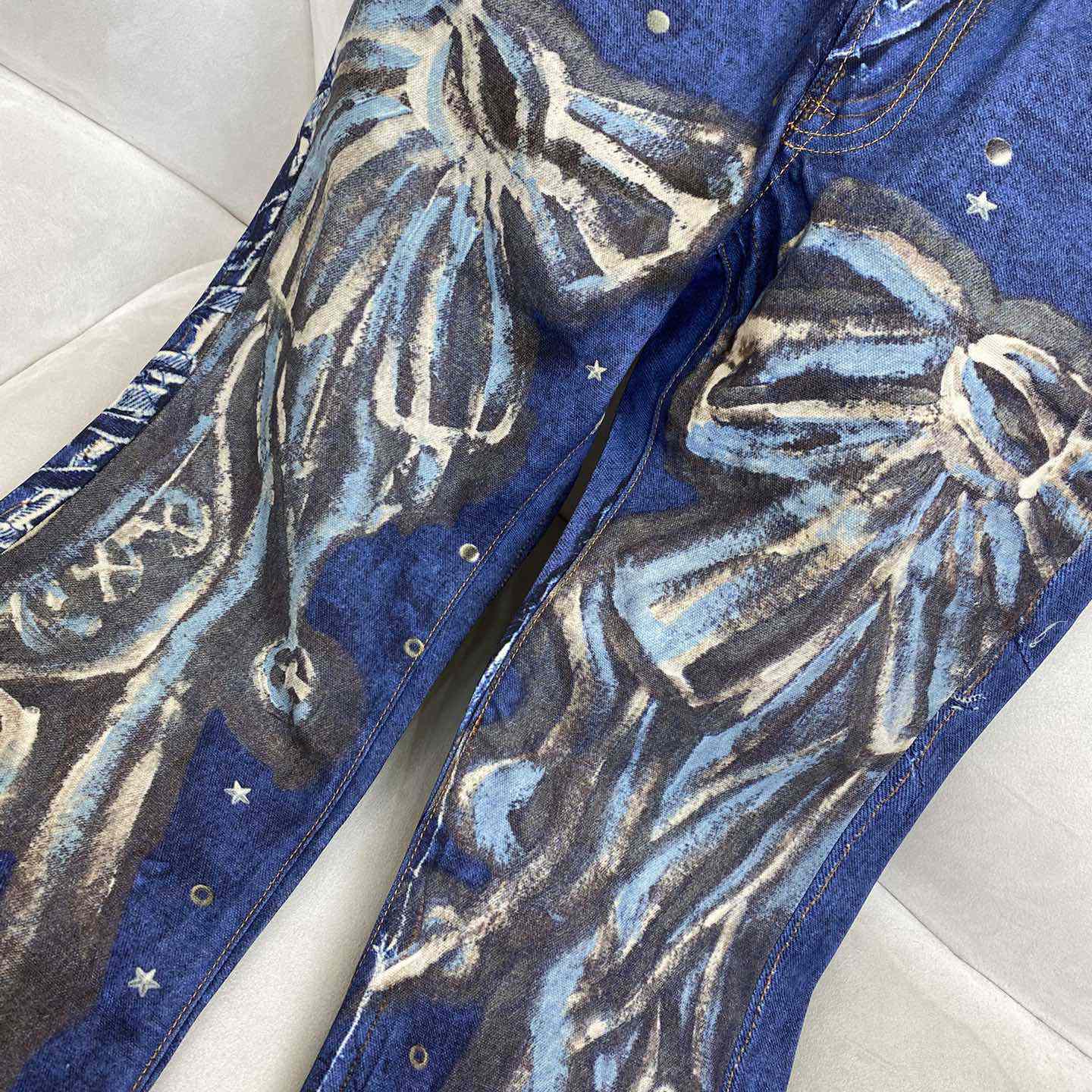 Acne Studios Regular Fit Jeans  - 