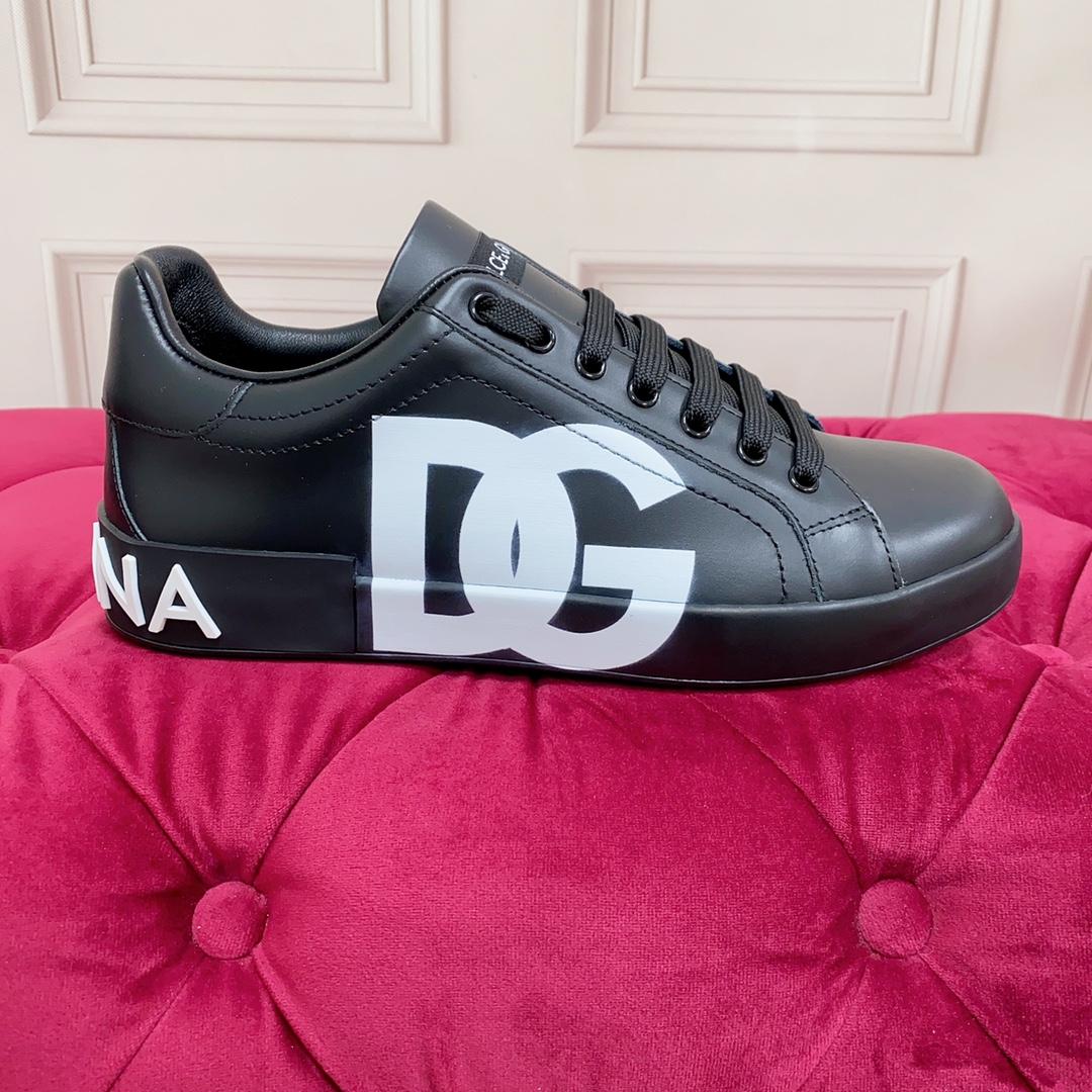 Dolce & Gabbana Logo Printed Portofino Sneakers - PerfectKickZ