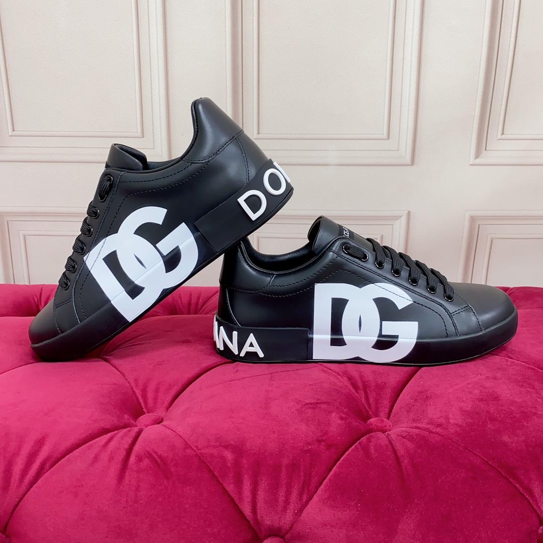Dolce & Gabbana Logo Printed Portofino Sneakers - PerfectKickZ