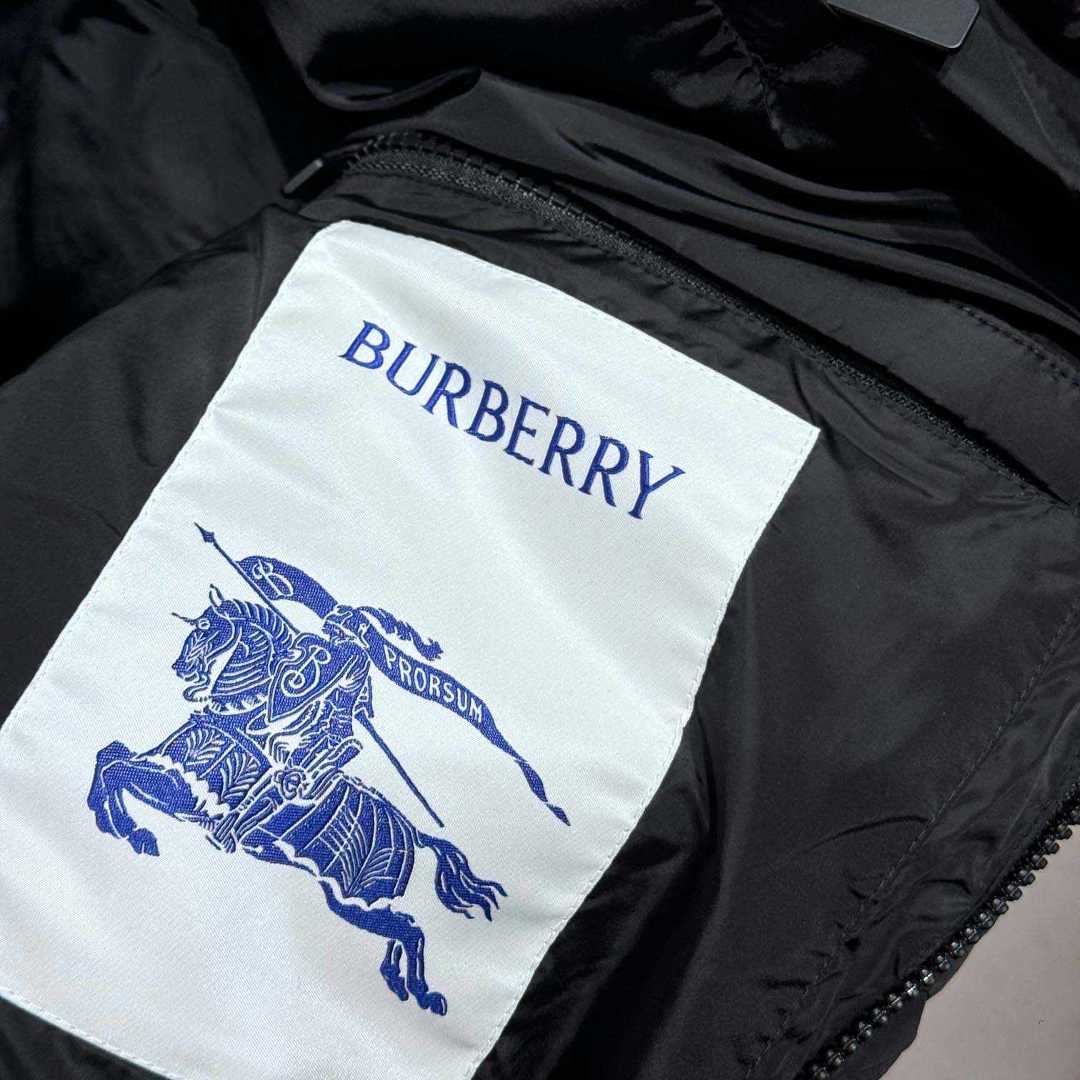 Burberry Detachable Sleeve Nylon Bideford Puffer Jacket - PerfectKickZ