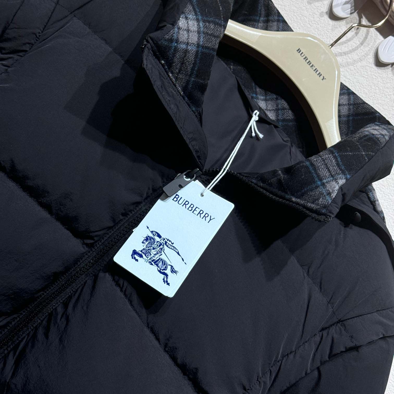 Burberry Detachable Sleeve Nylon Bideford Puffer Jacket - PerfectKickZ