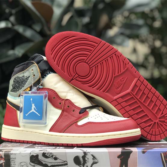 Union LA x Air Jordan 1 High OG “Chicago” Sneaker    HV8563-600  - PerfectKickZ