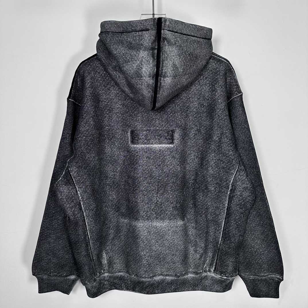 Supreme x MM6 Maison Margiela Foil Box Logo Hoodie - PerfectKickZ