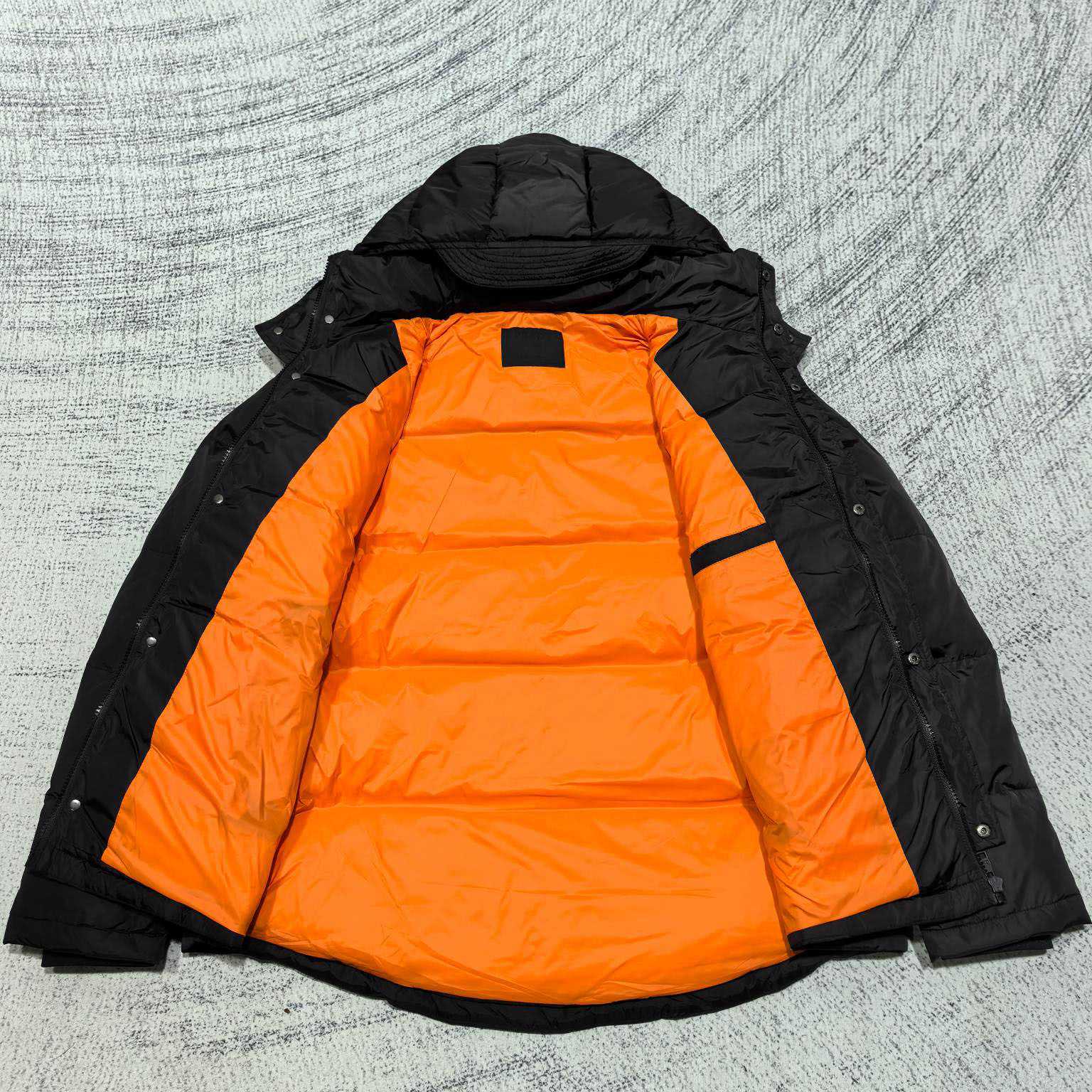 Prada Cropped Re-Nylon Down Jacket - PerfectKickZ