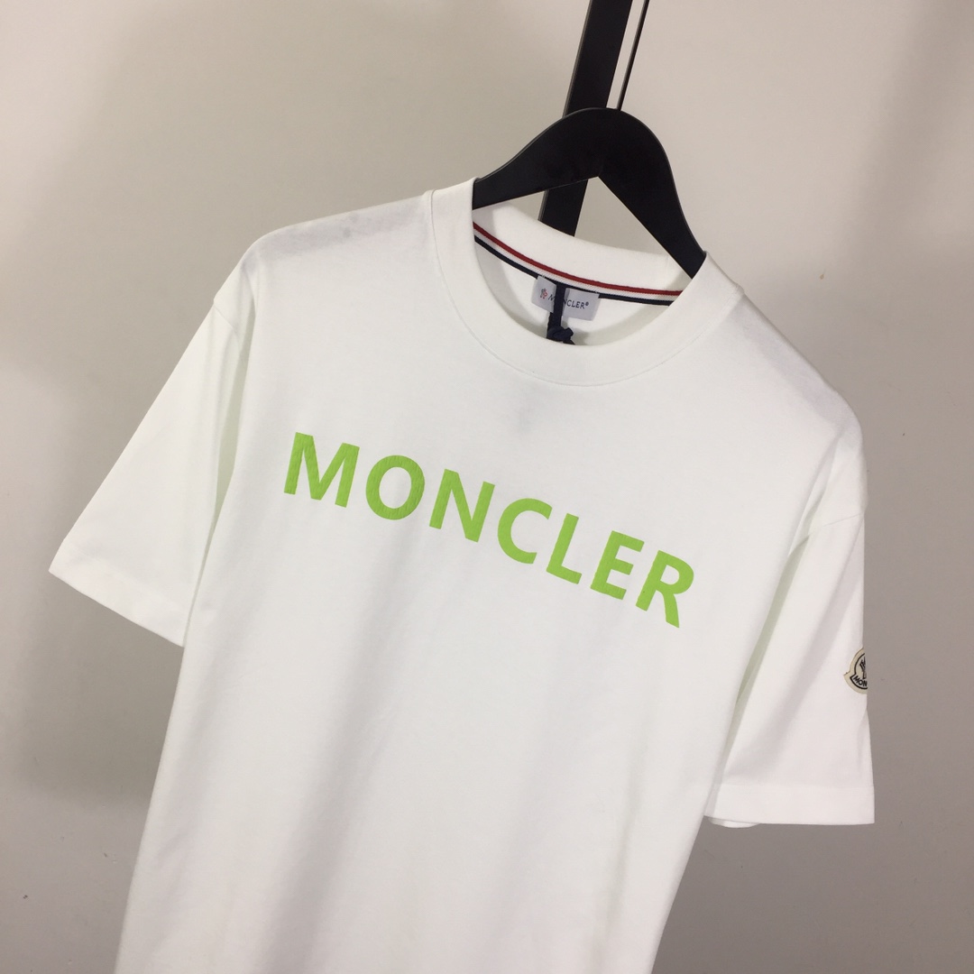 Moncler Logo T-Shirt - PerfectKickZ