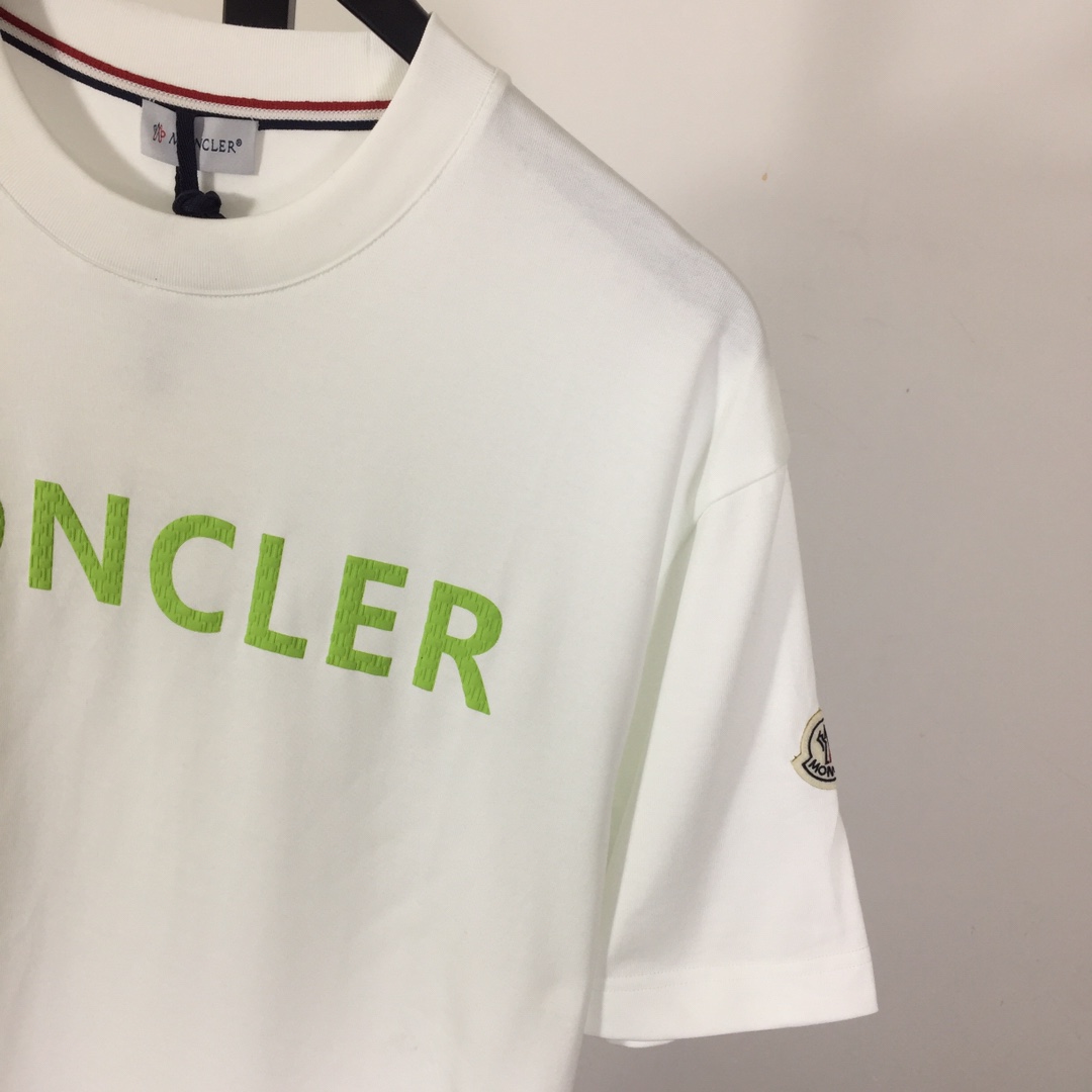 Moncler Logo T-Shirt - PerfectKickZ