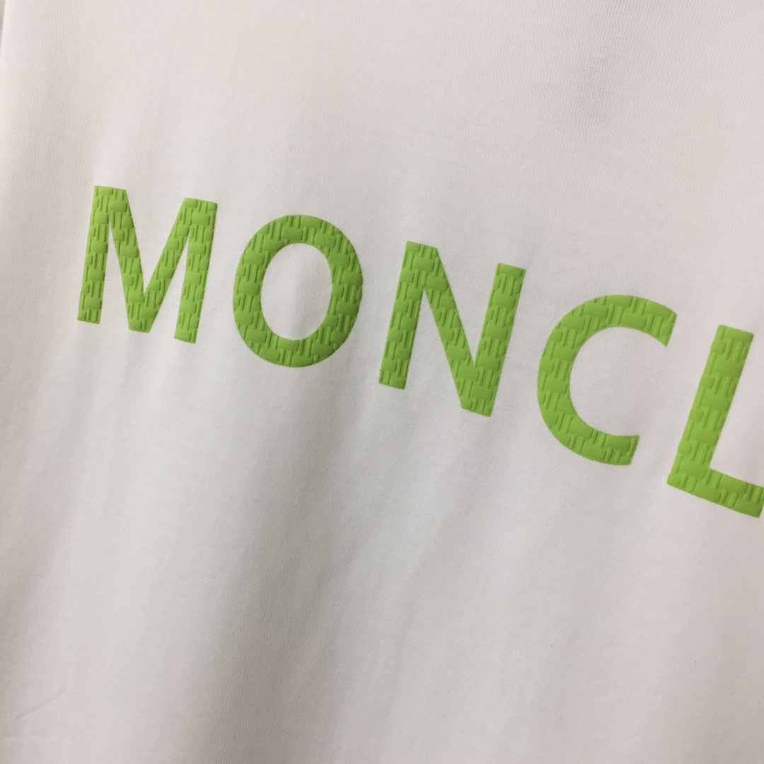 Moncler Logo T-Shirt - PerfectKickZ