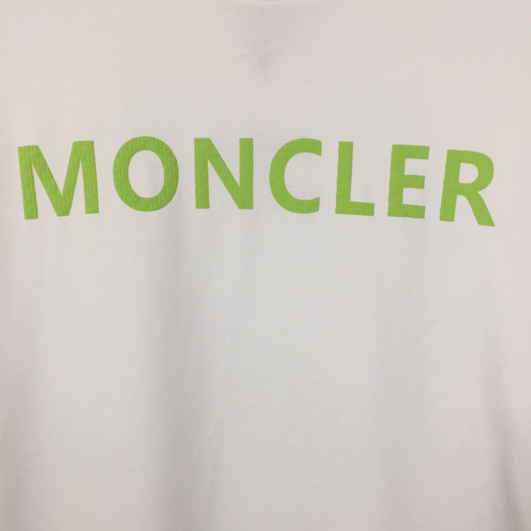 Moncler Logo T-Shirt - PerfectKickZ